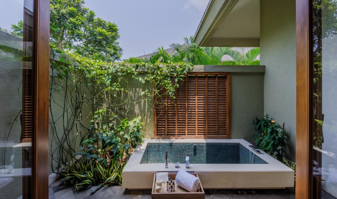Baale Resort Goa Arpora Exteriör bild